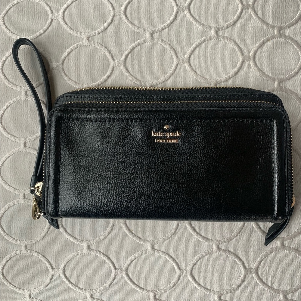Kate Spade Morgan Travel Wallet